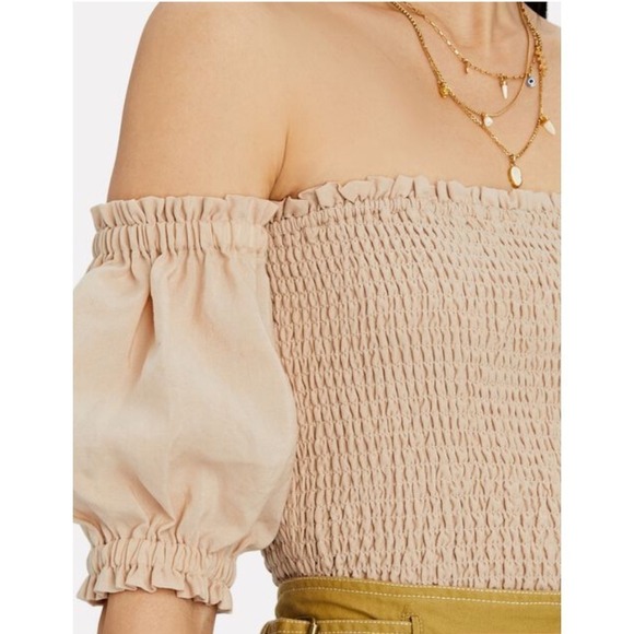 INTERMIX
Marissa Smocked Puff Sleeve Top L - Picture 5 of 11
